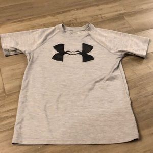 Under armor t-shirt